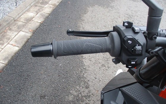 Neufahrzeug KTM 990 Duke R - Bild 11