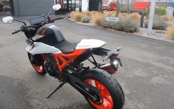 Neufahrzeug KTM 990 Duke R - Bild 6