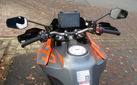 Gebrauchtmotorrad KTM 1290 Super Duke GT - Bild 9
