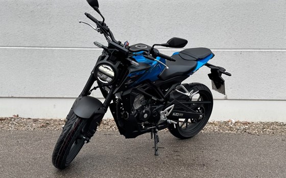 Gebrauchtmotorrad Honda CB125R - Bild 4