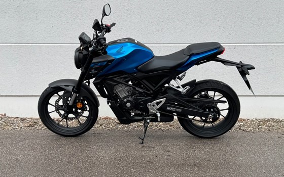 Gebrauchtmotorrad Honda CB125R - Bild 5