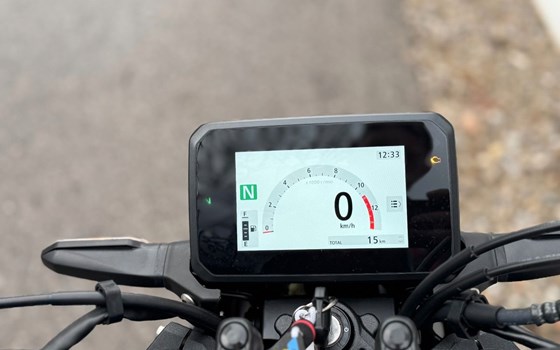 Gebrauchtmotorrad Honda CB125R - Bild 6