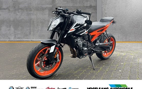 Gebrauchtmotorrad KTM 890 Duke GP - Bild 1