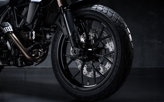 Neufahrzeug Ducati Scrambler Icon Dark - Bild 7