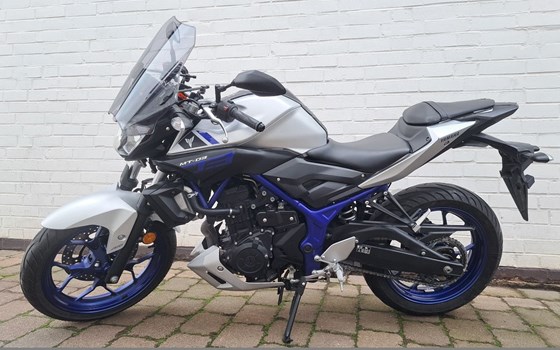 Gebrauchtmotorrad Yamaha MT-03 - Bild 2