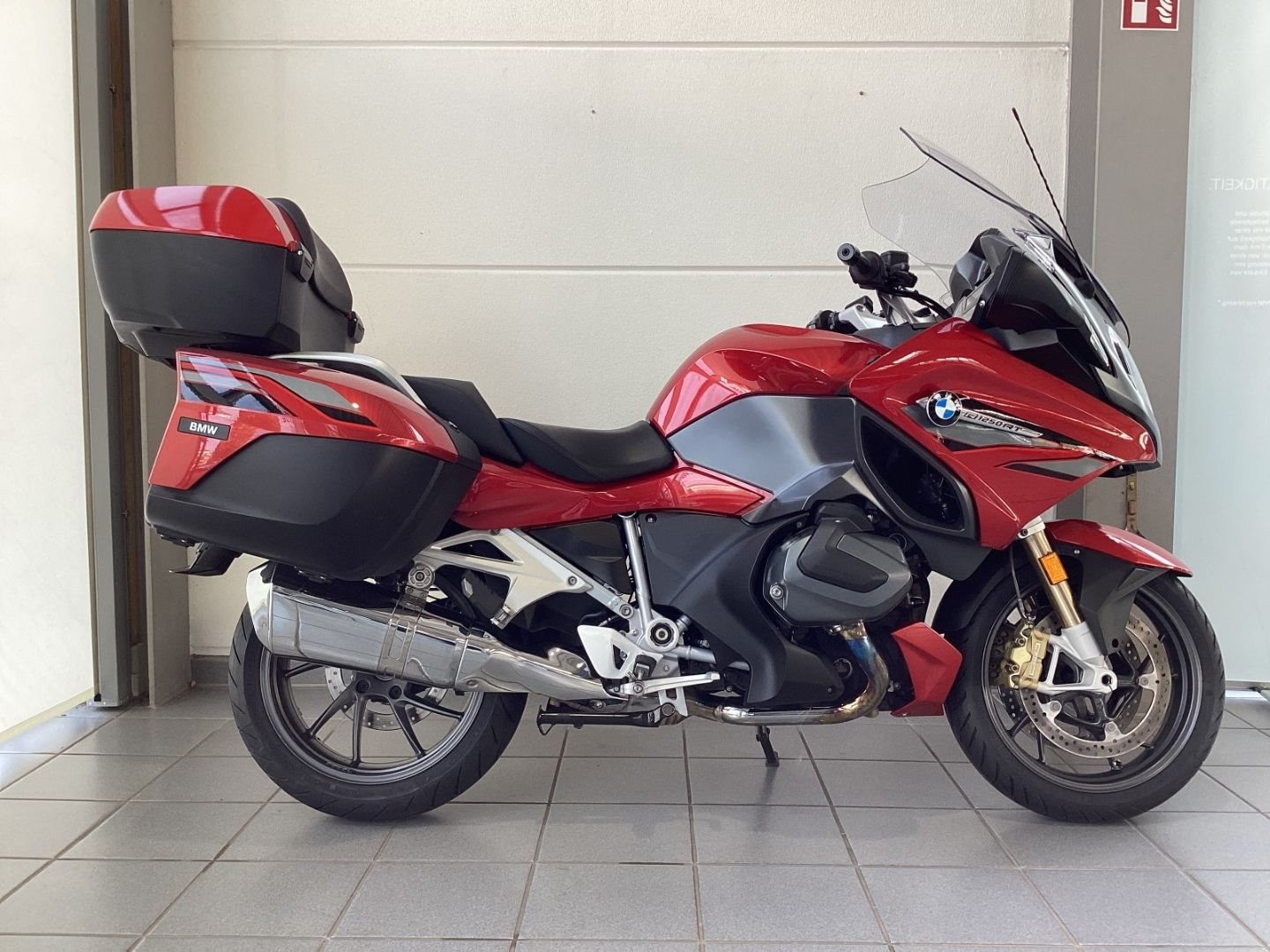 BMW R 1250 RT Radio Sitzheiz. Keyless Heizgriffe Tem