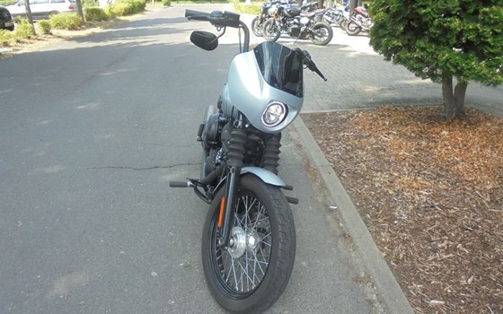 Gebrauchtmotorrad Harley-Davidson Dyna Street Bob FXDB - Bild 10