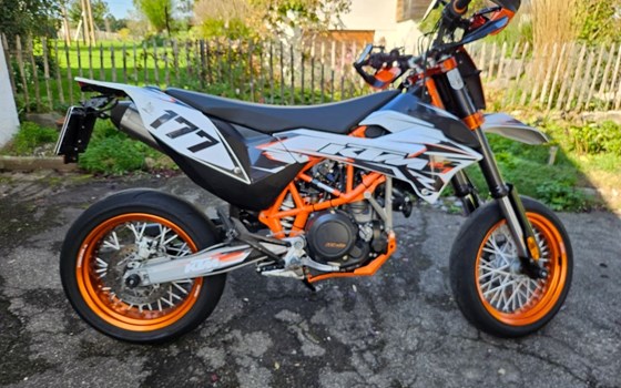 Gebrauchtmotorrad KTM 690 SMC R - Bild 1