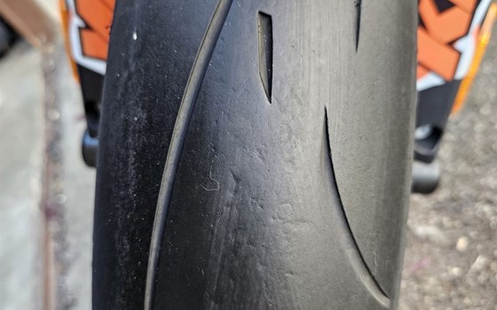 Gebrauchtmotorrad KTM 690 SMC R - Bild 2