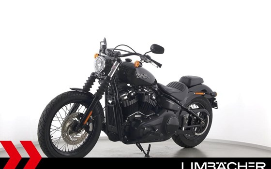 Gebrauchtmotorrad Harley-Davidson Softail Street Bob FXBB - Bild 4