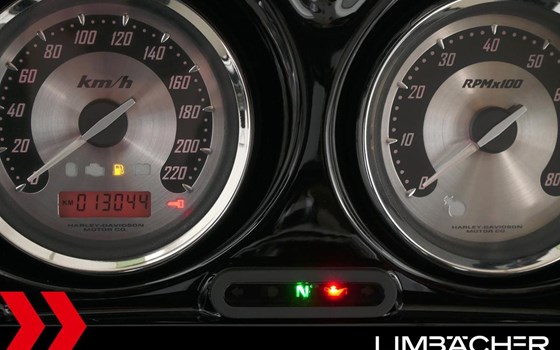 Gebrauchtmotorrad Harley-Davidson CVO Ultra Limited FLHTKSE - Bild 12