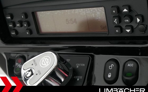 Gebrauchtmotorrad Harley-Davidson CVO FLHTCUSE Ultra Classic Electra Glide - Bild 26