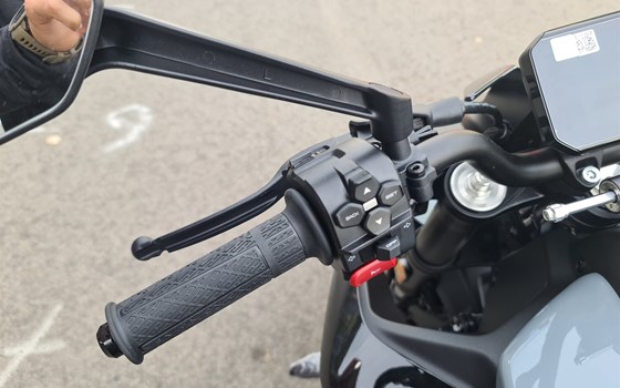 Neufahrzeug CFMOTO 675NK - Bild 9