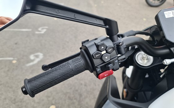 Neufahrzeug CFMOTO 675NK - Bild 9