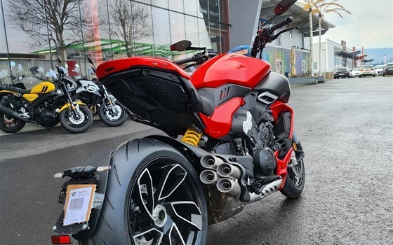 Neufahrzeug Ducati Diavel V4 - Bild 14