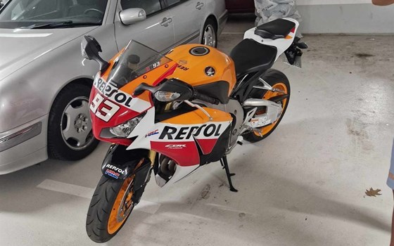 Gebrauchtmotorrad Honda CBR 1000 F - Bild 1