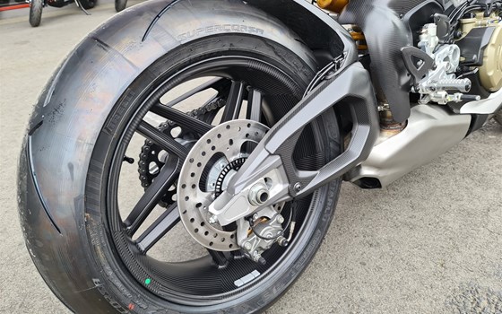 Neufahrzeug Ducati Panigale V4 Tricolore - Bild 12