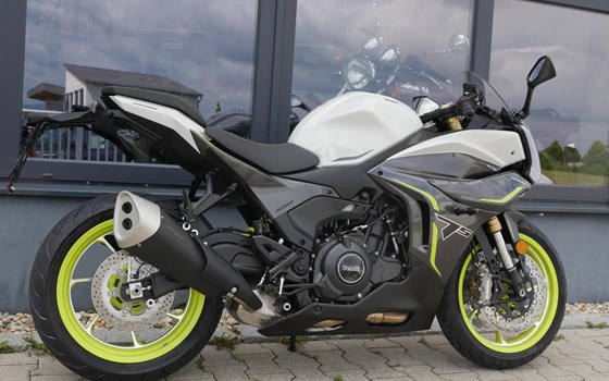 Gebrauchtmotorrad Benelli Tornado 550 - Bild 4