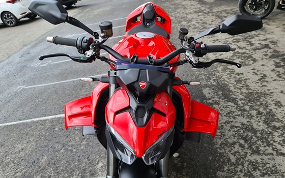 Neufahrzeug Ducati Streetfighter V4 - Bild 8