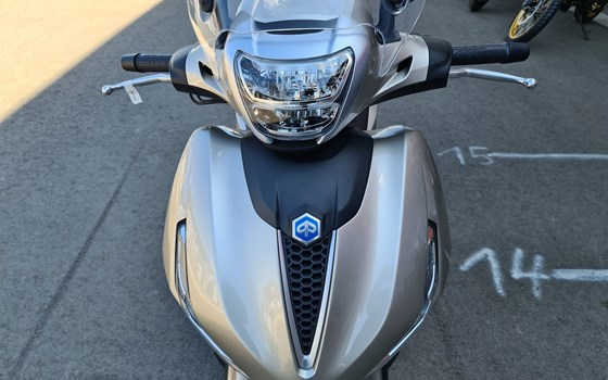 Neufahrzeug Piaggio Beverly 400 hpe - Bild 7