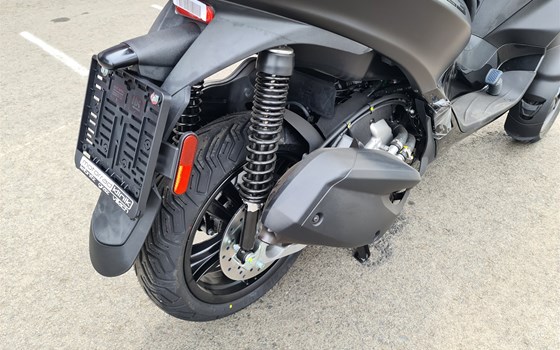 Neufahrzeug Piaggio MP3 300 HPE - Bild 2
