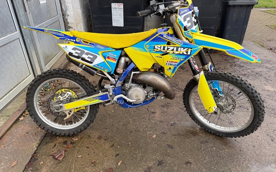 Gebrauchtmotorrad Suzuki RM-125 - Bild 1