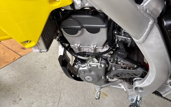 Gebrauchtmotorrad Suzuki RM-Z250 - Bild 8