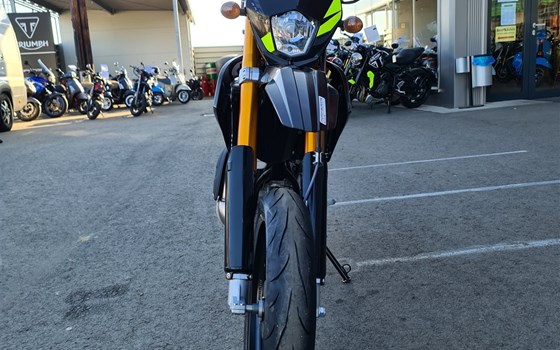 Neufahrzeug Rieju MRT 50 All Black - Bild 2