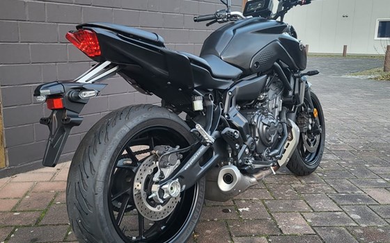 Gebrauchtmotorrad Yamaha MT-07 - Bild 2