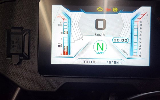 Gebrauchtmotorrad QJ Motor SRT 700 X - Bild 5