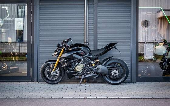 Gebrauchtmotorrad Ducati Streetfighter V4 S - Bild 4