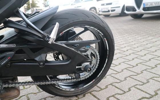 Gebrauchtmotorrad Suzuki GSX-S1000 - Bild 12