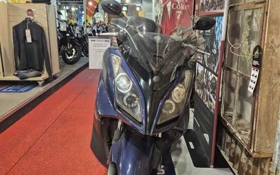 Gebrauchtmotorrad Kymco Downtown 125i - Bild 3