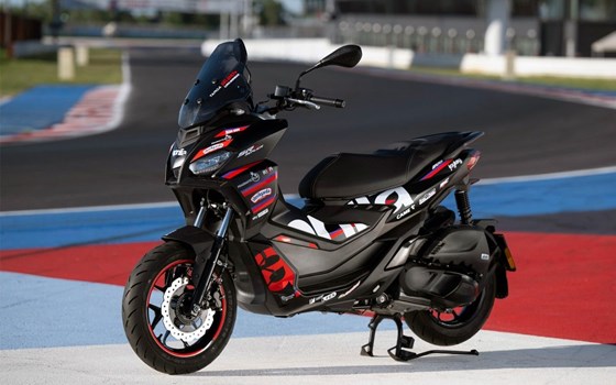 Neufahrzeug Aprilia SR GT Replica 200 - Bild 1