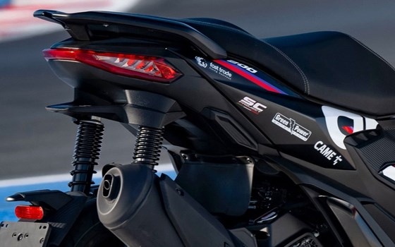 Neufahrzeug Aprilia SR GT Replica 200 - Bild 3