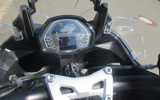 Gebrauchtmotorrad Triumph Tiger Sport 800 - Bild 10