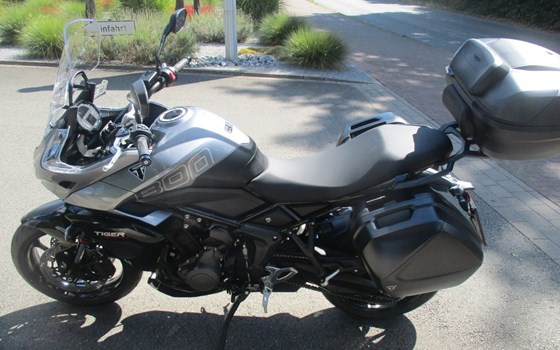 Gebrauchtmotorrad Triumph Tiger Sport 800 - Bild 6