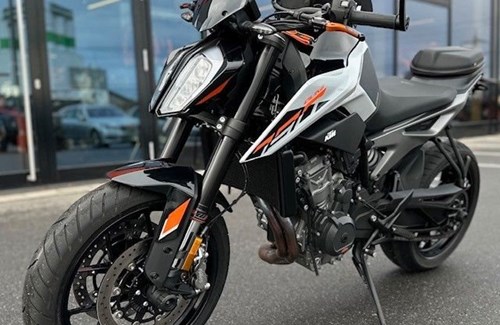 Gebrauchtmotorrad KTM 790 Duke