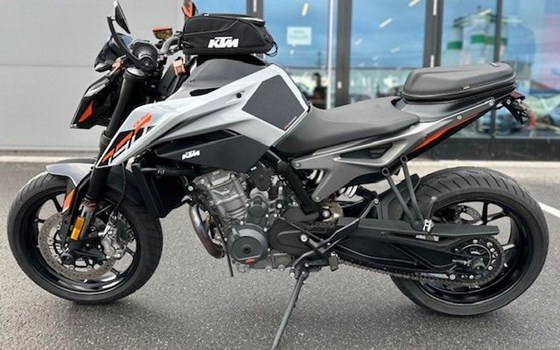 Gebrauchtmotorrad KTM 790 Duke - Bild 5