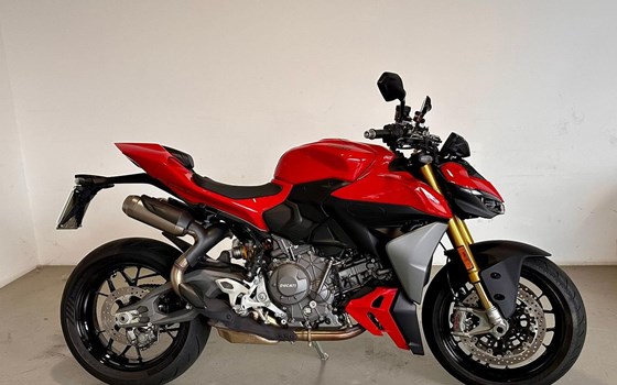 Gebrauchtmotorrad Ducati Streetfighter V2 S - Bild 2