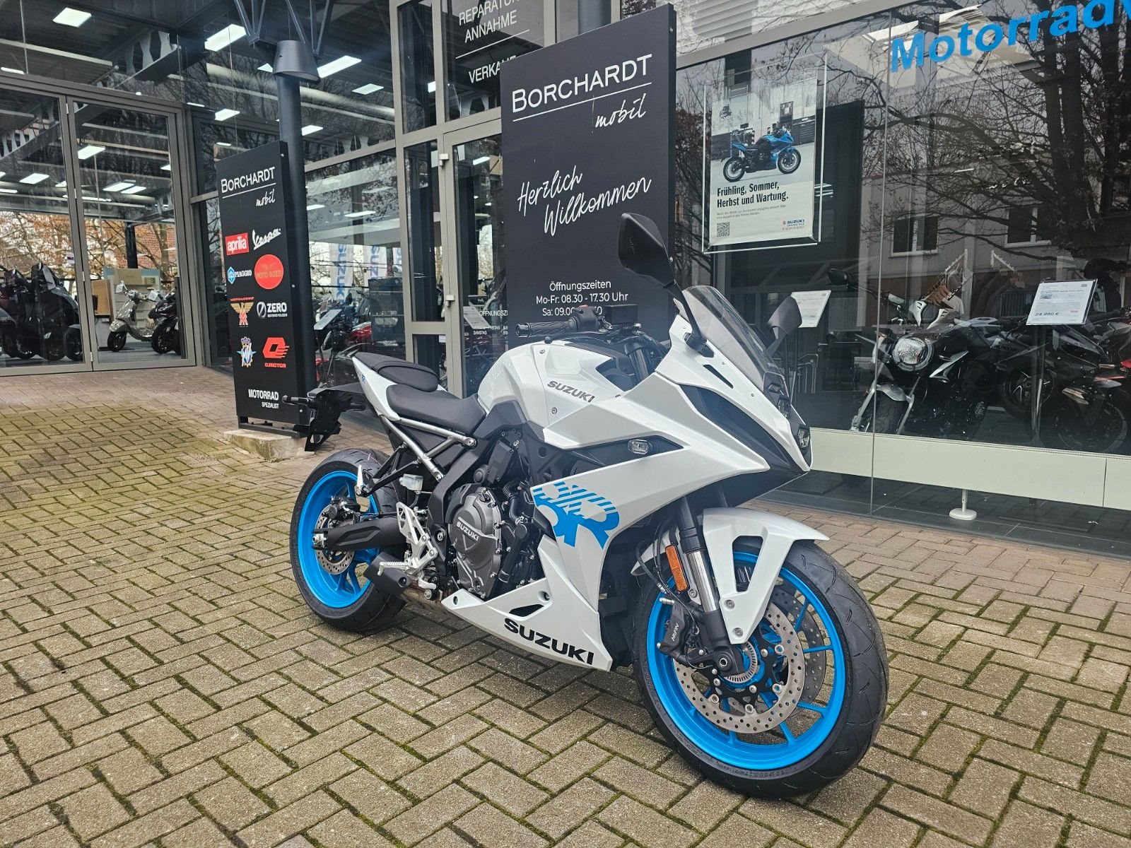 Suzuki GSX-8R