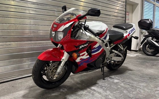 Gebrauchtmotorrad Honda CBR 900 RR Fireblade - Bild 6