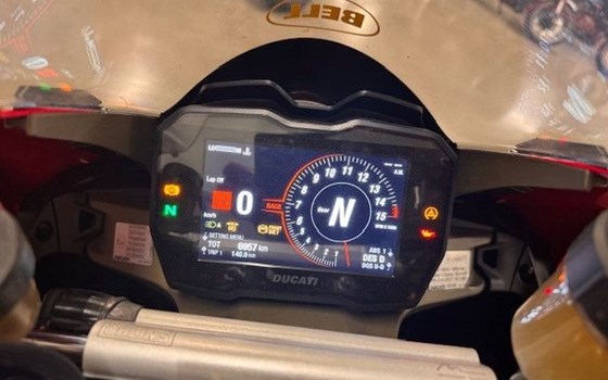 Gebrauchtmotorrad Ducati Panigale V4 S - Bild 3
