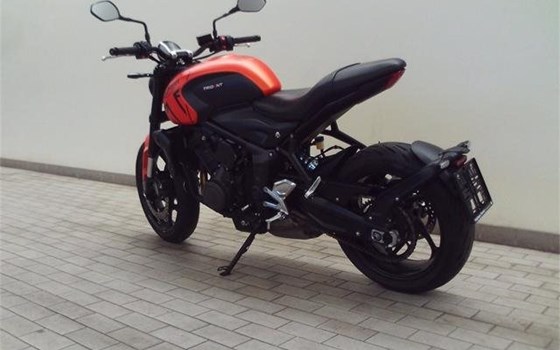 Gebrauchtmotorrad Triumph Trident 660 - Bild 6