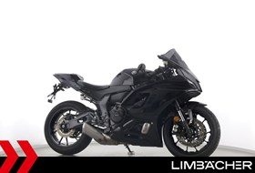 Yamaha R7