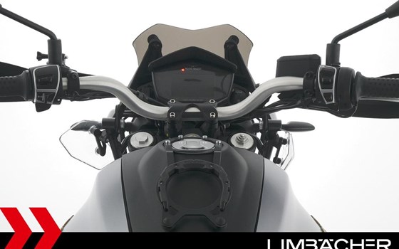 Gebrauchtmotorrad Moto Guzzi V85 TT Centenario - Bild 13