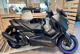 Yamaha XMAX 125