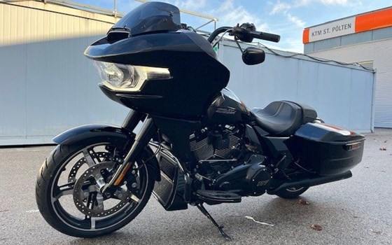 Gebrauchtmotorrad Harley-Davidson Road Glide FLTRX - Bild 10