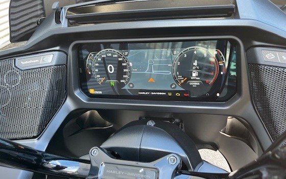 Gebrauchtmotorrad Harley-Davidson Road Glide FLTRX - Bild 15