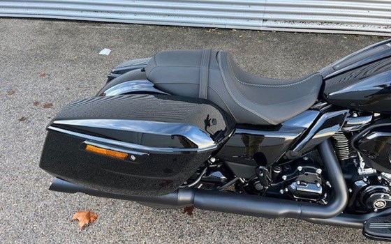 Gebrauchtmotorrad Harley-Davidson Road Glide FLTRX - Bild 6